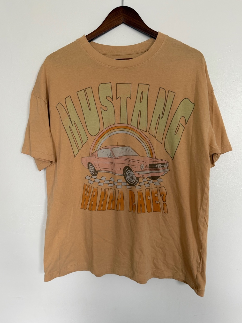 American Eagle Outfitters Tan Mustang Graphic Short Sleeve Tee